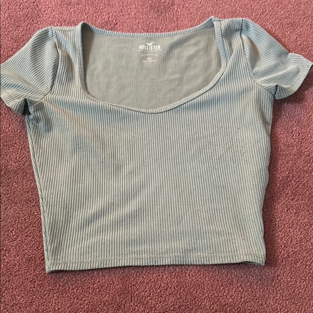 Hollister Gray Ribbed Crop Blouse